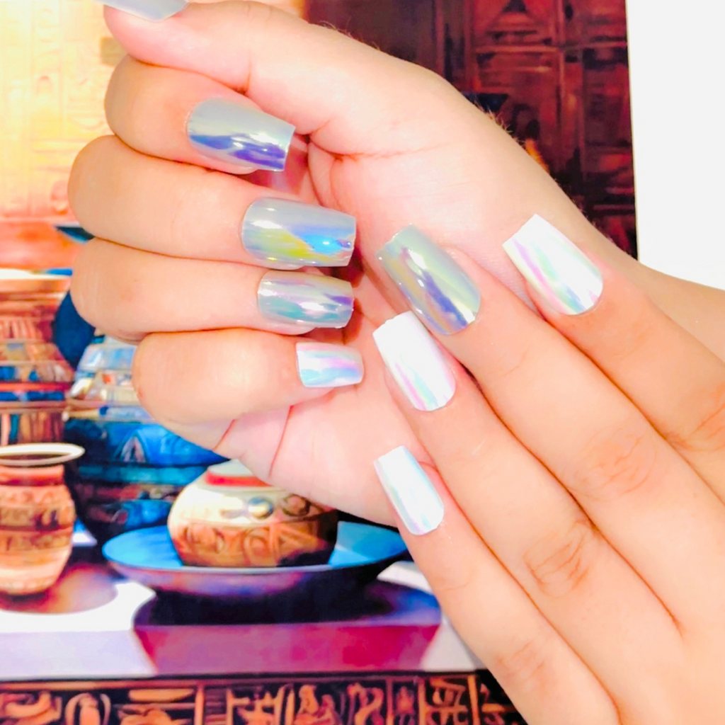 Green Holographic Chrome – Press-On Nails (24 PCS)