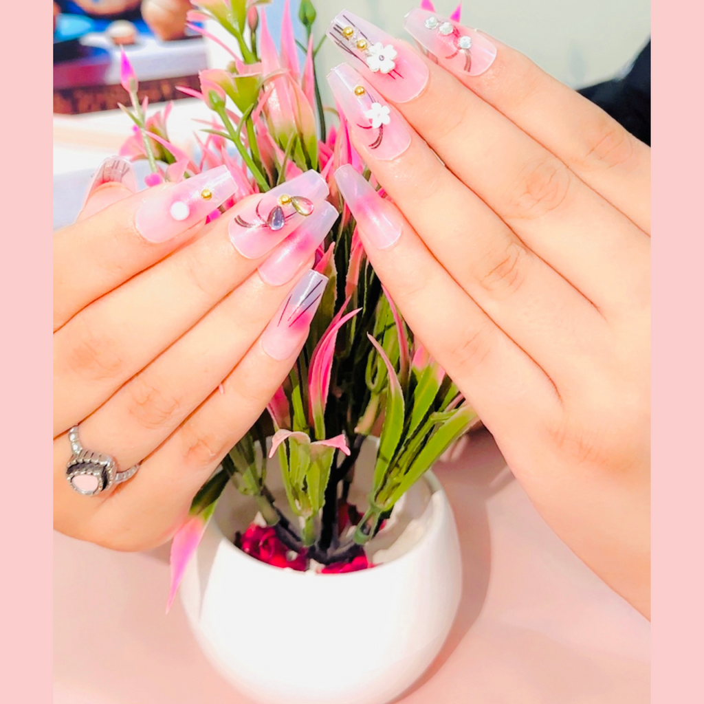 “12-Piece Hand-Painted Press-On Nails