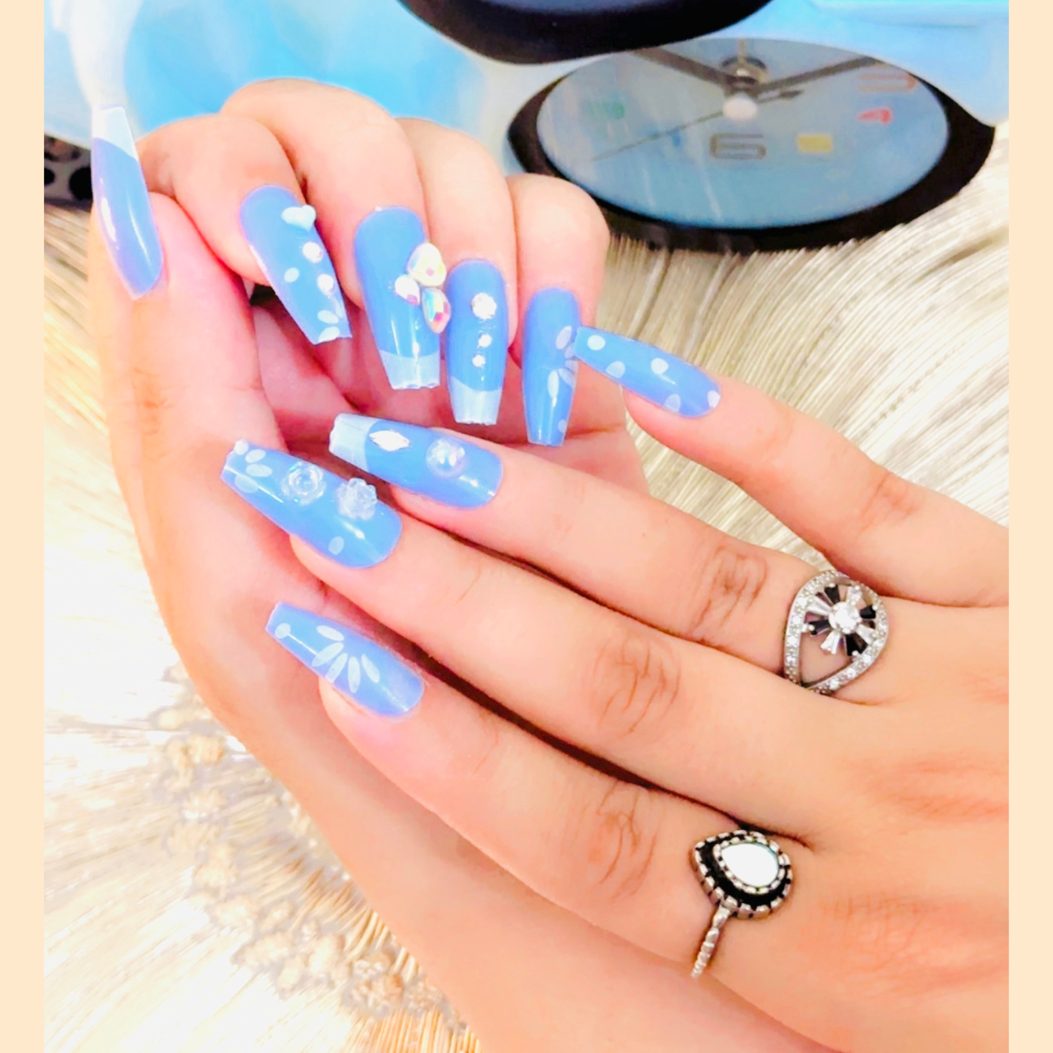 12 Pieces Blue Floral & Gemstone Press-On Nails